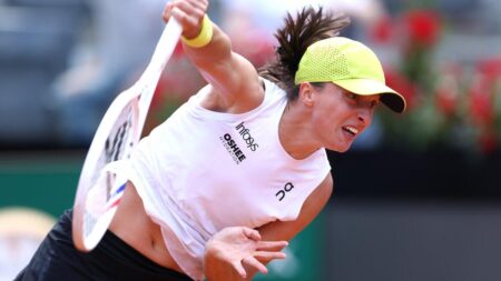 Swiatek Slips to No. 5: Rising Pressure Ahead of Roland Garros!