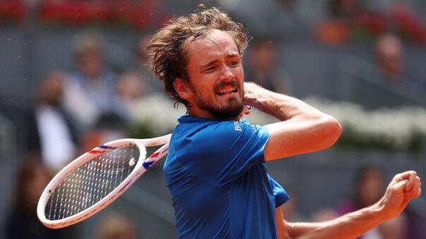 Exciting Showdowns Ahead: Medvedev Takes on Norrie and Tsitsipas Faces Muller in Rome R2!