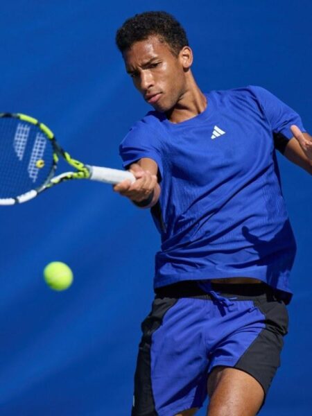 Tennis Team Shines with Multiple Academic All-District Honors!