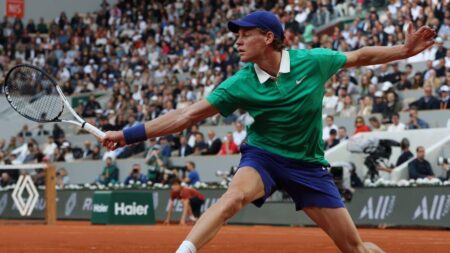 Epic Showdown: Sinner vs. Alcaraz – Odds, Head-to-Head Insights, and Winning Predictions for the French Open Final!