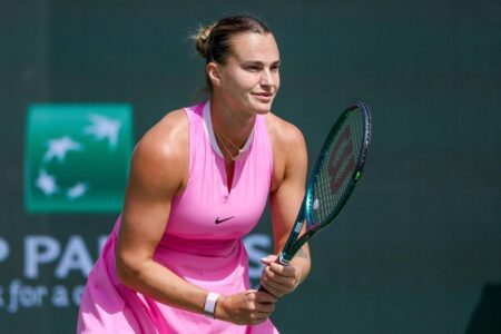 Sabalenka Triumphs Over Bouzkova in Thrilling Wimbledon Showdown to Advance to Third Round