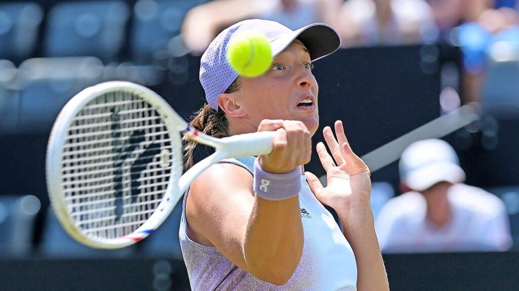 Iga Swiatek Makes History as the 8th Woman to Achieve the Coveted ‘Surface Slam’!