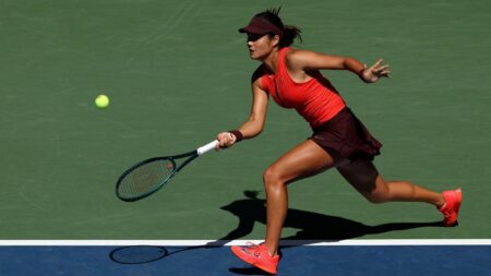Raducanu Shatters Records with Lightning-Fast Slam Victory, Ending US Open Drought!