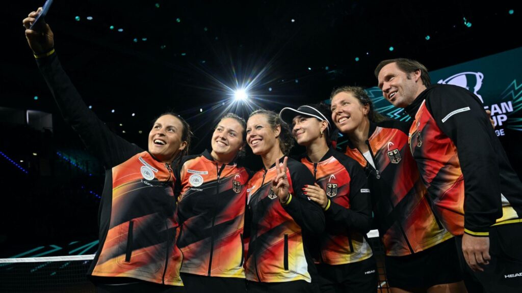 USA Stages Thrilling Comeback to Secure Billie Jean King Cup Final Against Italy!