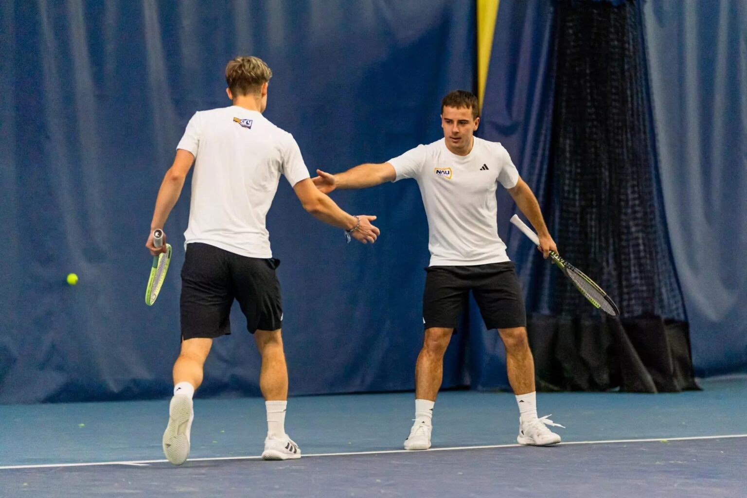 Lumberjack Men’s Tennis Shines in Doubles Semifinals at ITA Regional Championships!