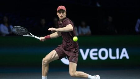 Exciting Showdowns Ahead: Medvedev Takes on Dimitrov and Bublik Faces Moutet in Paris R2!