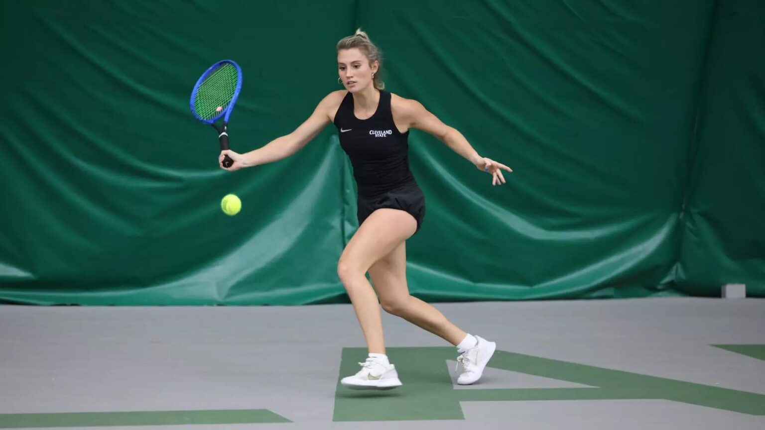 Women’s Tennis Shines with Seven Victories on Day Two of H-E-B Invitational!