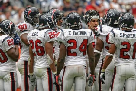 Pro Tennis Star Embraces Authenticity: ‘I’m Proud of Who I Am Today