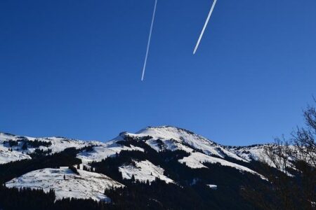 Showdown in Kitzbuhel: Bublik vs. Halys – Who Will Claim Victory?
